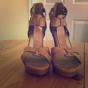 Guess strappy heels excellent used condition